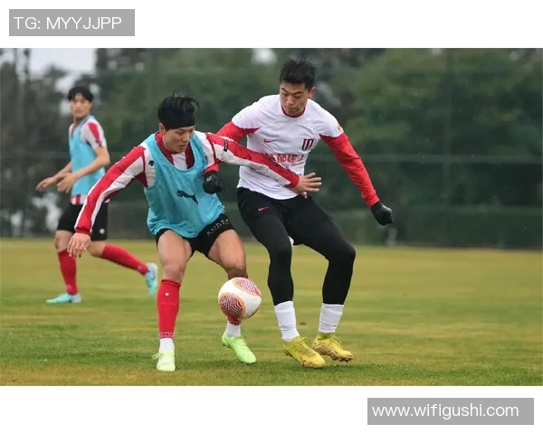 成都男足球明星张的成长之路与未来发展展望