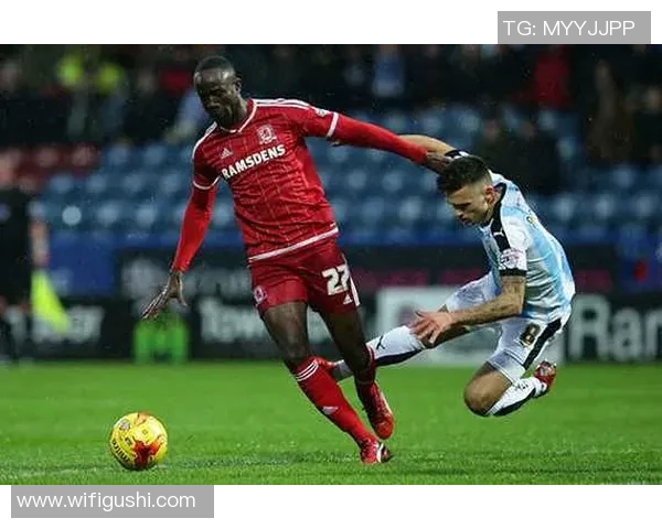 掌握足球明星拍照技巧让你的照片如同赛场瞬间般精彩